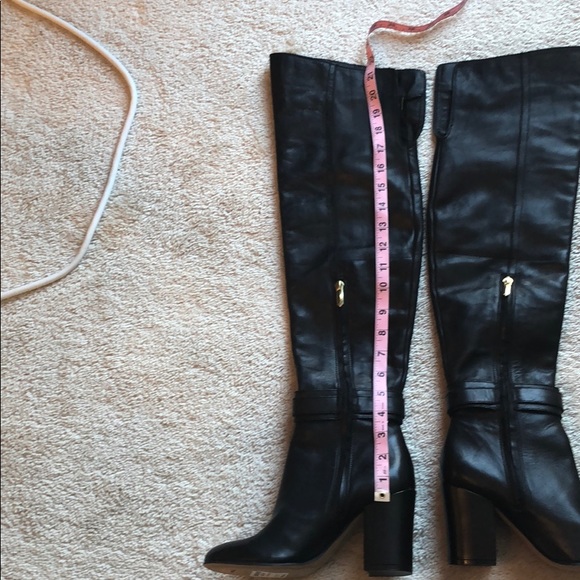 Knee high black leather boots with block heel - Picture 5 of 8